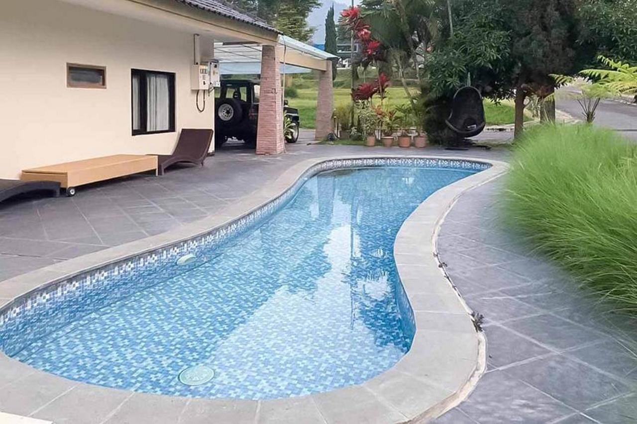 Reddoorz Plus At Panorama Villas Batu Batu  Esterno foto